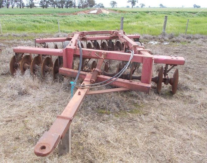 Offset Disc IH 35 28Pl Machinery & Equipment Tillage and